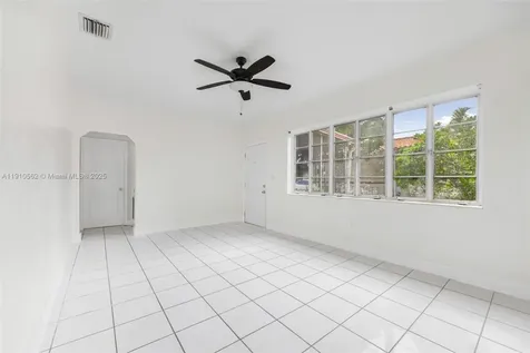 282 NW 41st Avenue Miami FL 33126