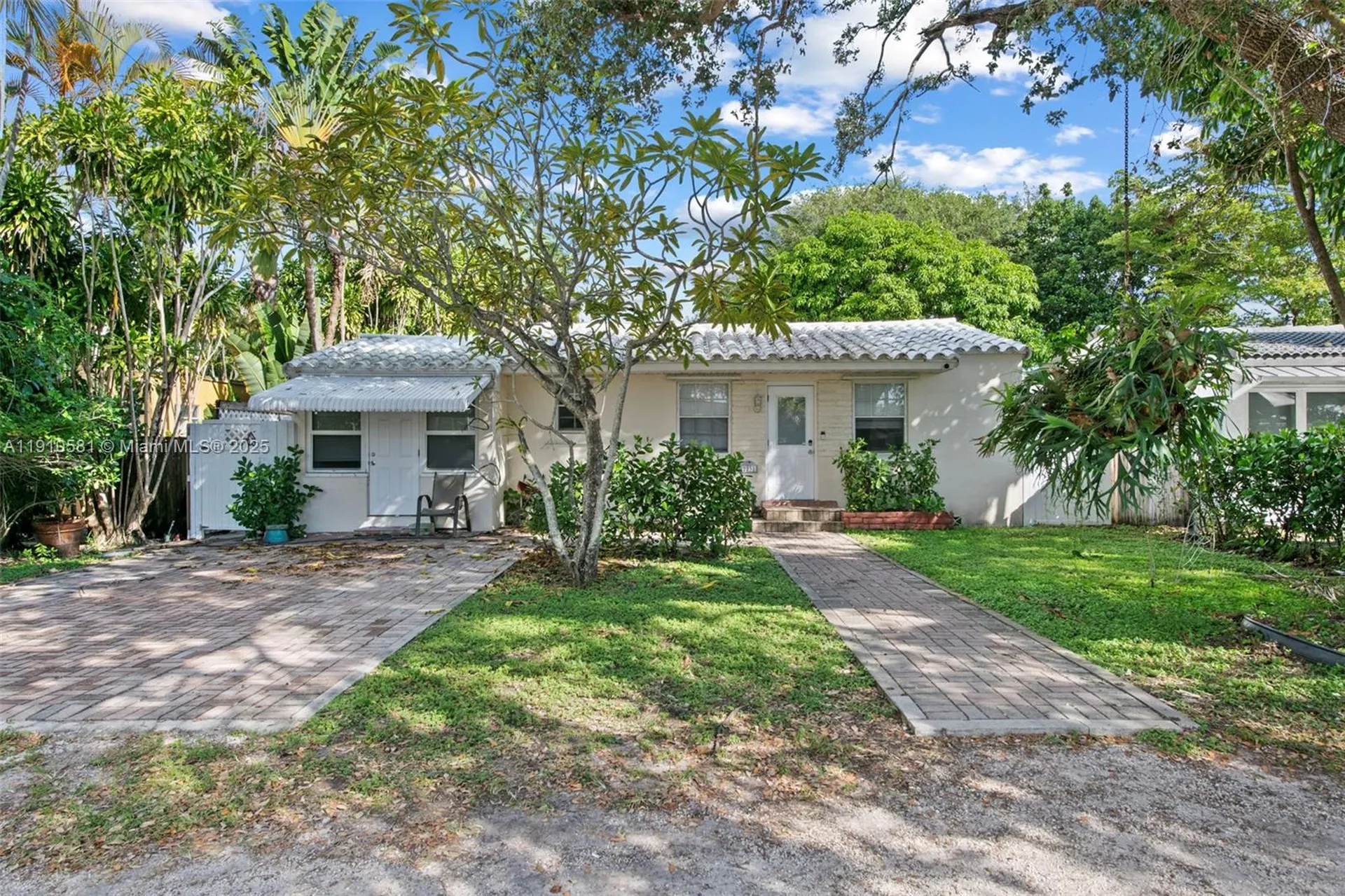 2231 Cleveland Street Hollywood FL 33020