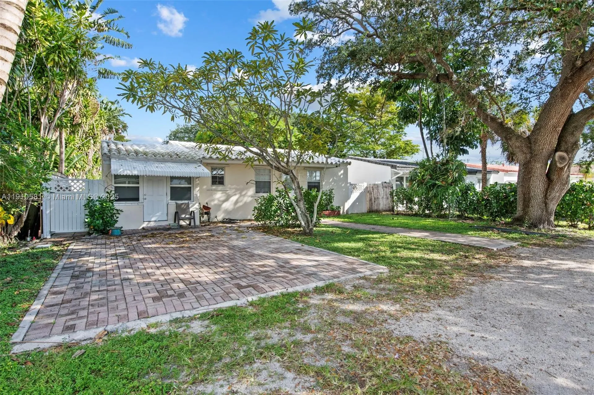 2231 Cleveland Street Hollywood FL 33020