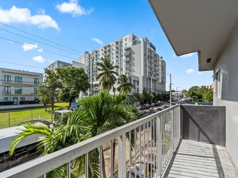 300 NW 7th Avenue Miami FL 33128