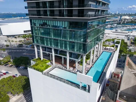 398 NE 5th Street Miami FL 33132