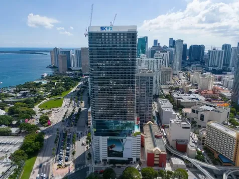 398 NE 5th Street Miami FL 33132