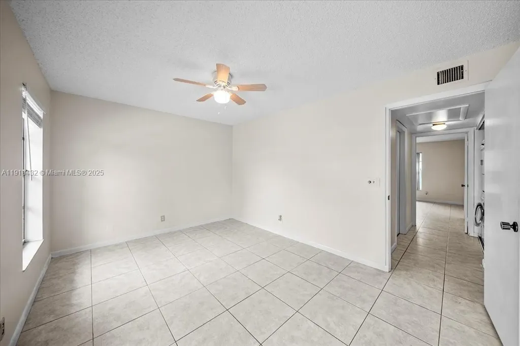 508 Holyoke Lane Lake Worth FL 33467