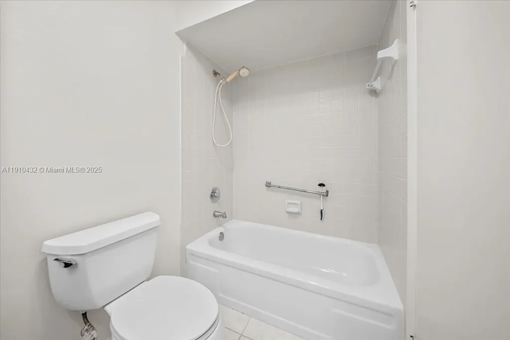 508 Holyoke Lane Lake Worth FL 33467