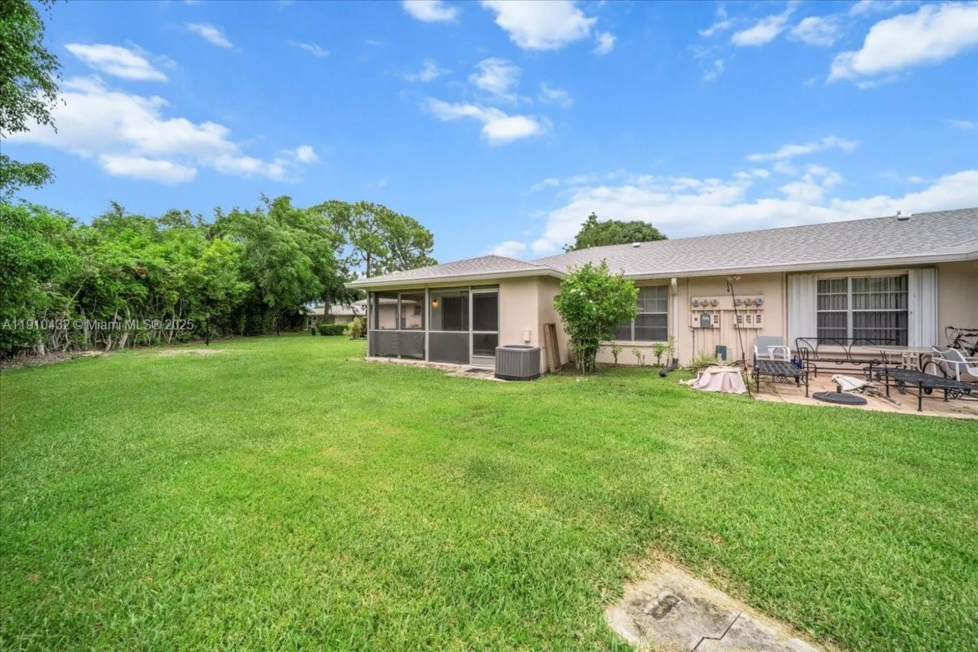 508 Holyoke Lane Lake Worth FL 33467