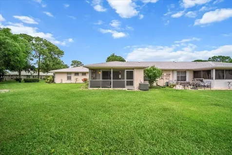 508 Holyoke Lane Lake Worth FL 33467