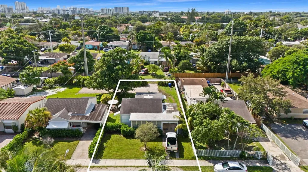 2234 Cleveland Street Hollywood FL 33020
