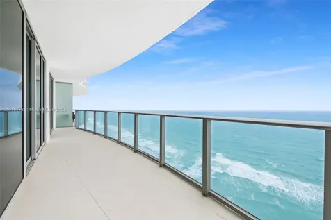 4111 S Ocean Drive Hollywood FL 33019