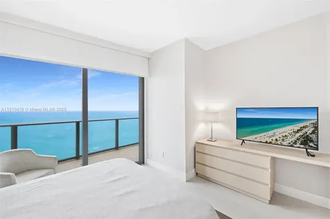 4111 S Ocean Drive Hollywood FL 33019