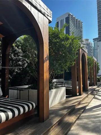 801 S Miami Avenue Miami FL 33130