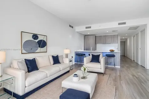 801 S Miami Avenue Miami FL 33130