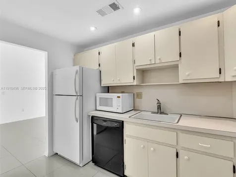 300 Bayview Drive Sunny Isles Beach FL 33160