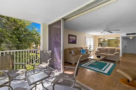 1087 Forest Lakes Drive Naples FL 34105