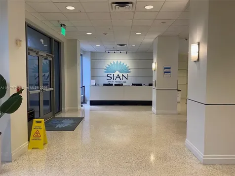4001 S Ocean Drive Hollywood FL 33019