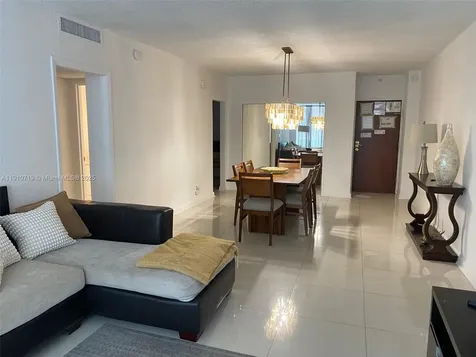 4001 S Ocean Drive Hollywood FL 33019