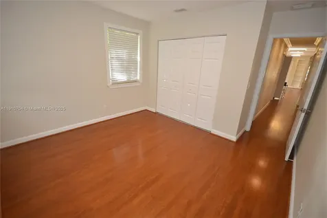 2119 Nova Village Drive Davie FL 33317