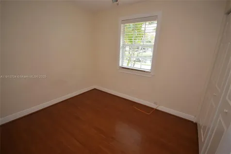 2119 Nova Village Drive Davie FL 33317