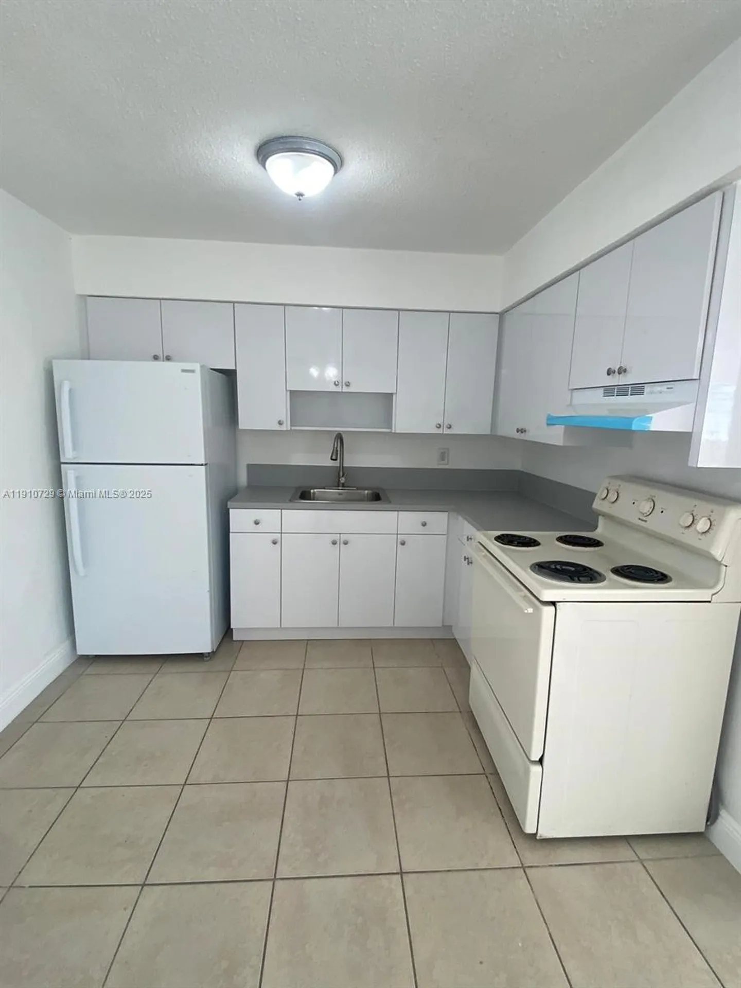 6901 Thomas Street Hollywood FL 33024