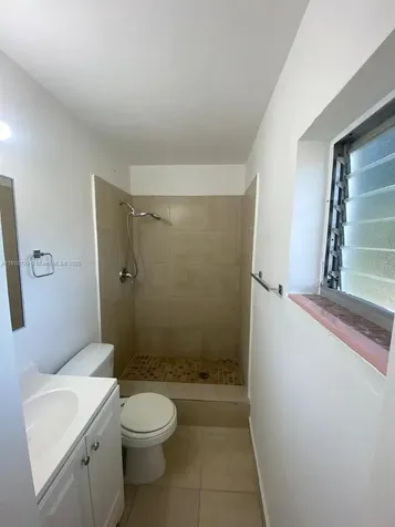 6901 Thomas Street Hollywood FL 33024