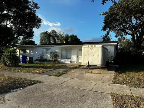 6901 Thomas Street Hollywood FL 33024