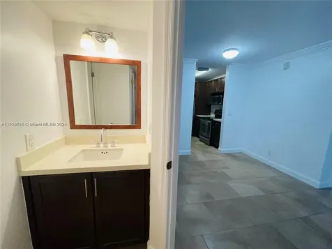 4086 N Pine Island Road Sunrise FL 33351