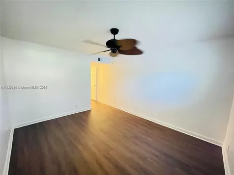 4086 N Pine Island Road Sunrise FL 33351