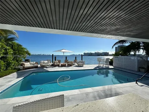 1930 Bay Drive Miami Beach FL 33141