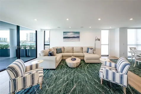 1930 Bay Drive Miami Beach FL 33141