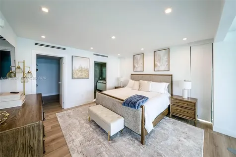 1930 Bay Drive Miami Beach FL 33141