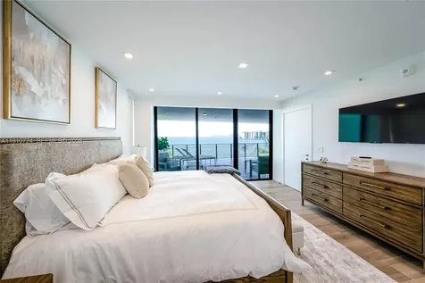1930 Bay Drive Miami Beach FL 33141