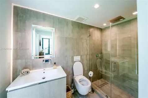 1930 Bay Drive Miami Beach FL 33141