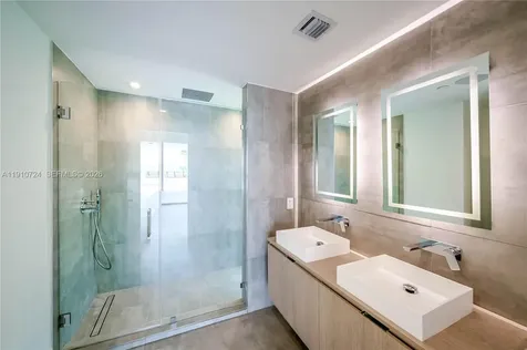 1930 Bay Drive Miami Beach FL 33141