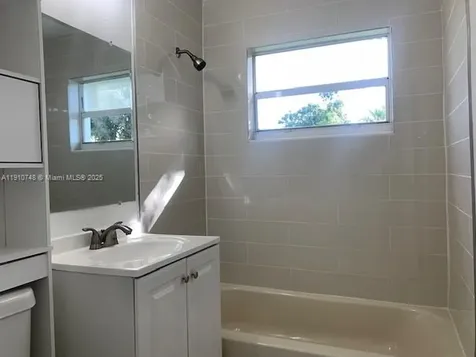 1609 S 25th Avenue Hollywood FL 33020