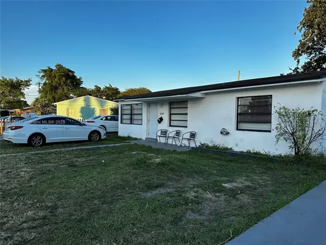 1609 S 25th Avenue Hollywood FL 33020