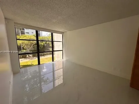 17021 N Bay Road Sunny Isles Beach FL 33160