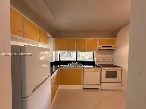 17021 N Bay Road Sunny Isles Beach FL 33160