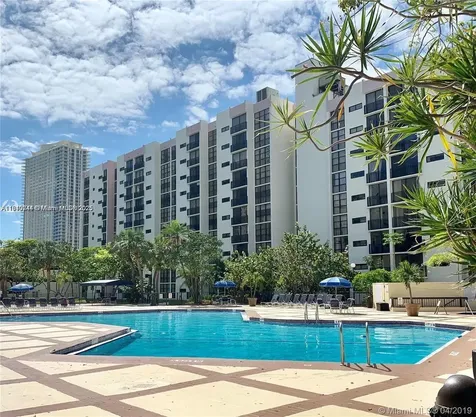 17021 N Bay Road Sunny Isles Beach FL 33160