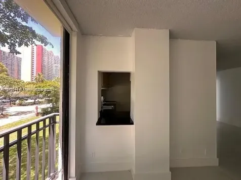 17021 N Bay Road Sunny Isles Beach FL 33160