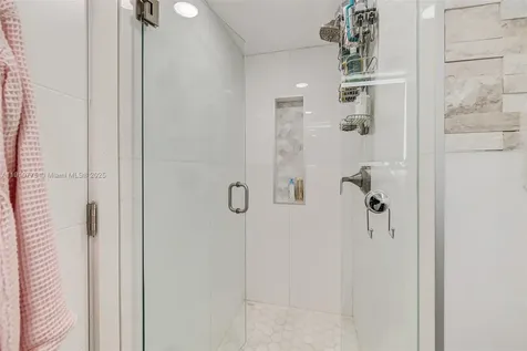 1820 S Treasure Drive North Bay Village FL 33141