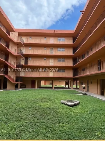 1890 W 56th Street Hialeah FL 33012
