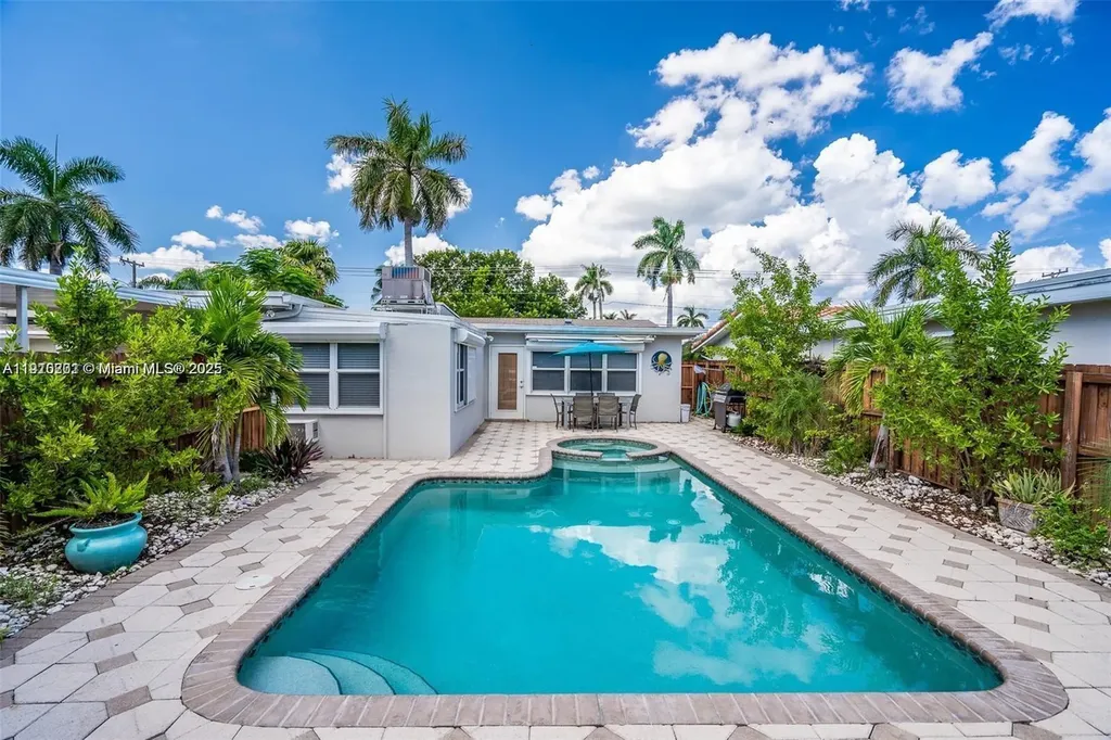 1148 Johnson Street Hollywood FL 33019