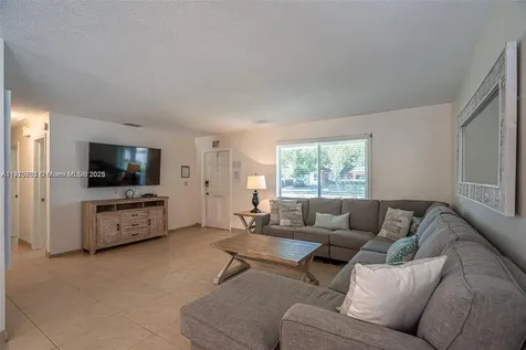 1148 Johnson Street Hollywood FL 33019