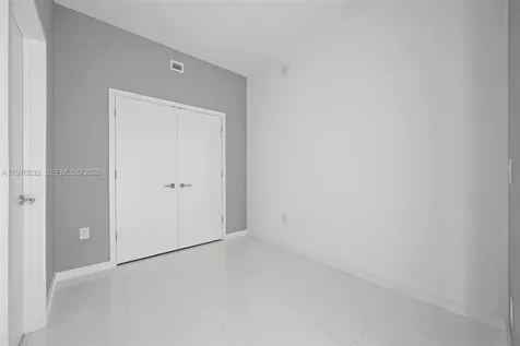 851 NE 1st Avenue Miami FL 33132