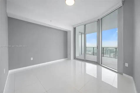 851 NE 1st Avenue Miami FL 33132