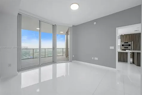 851 NE 1st Avenue Miami FL 33132