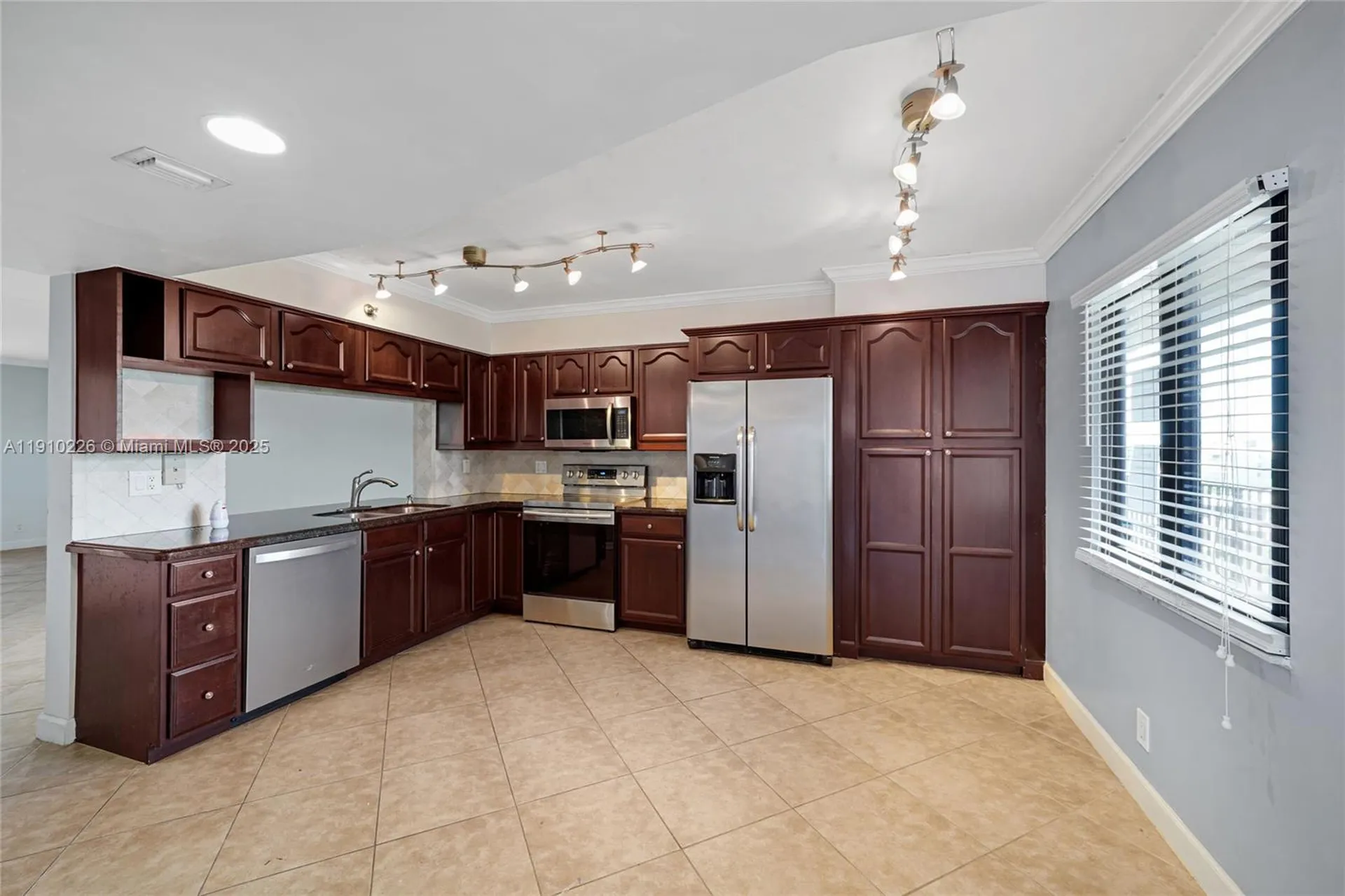 2206 S Cypress Bend Drive Pompano Beach FL 33069
