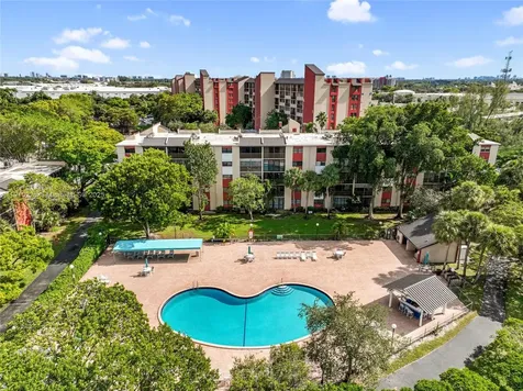 2206 S Cypress Bend Drive Pompano Beach FL 33069