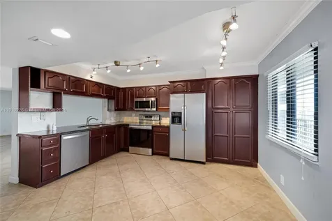 2206 S Cypress Bend Drive Pompano Beach FL 33069