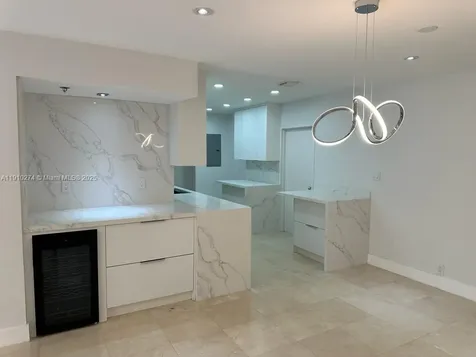 251 Crandon Boulevard Key Biscayne FL 33149