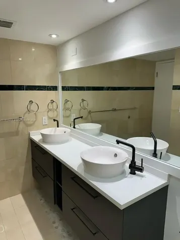 251 Crandon Boulevard Key Biscayne FL 33149